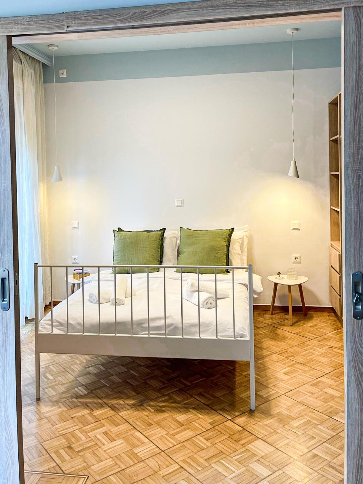 Apartment Near Metro + Port Πειραιάς Εξωτερικό φωτογραφία