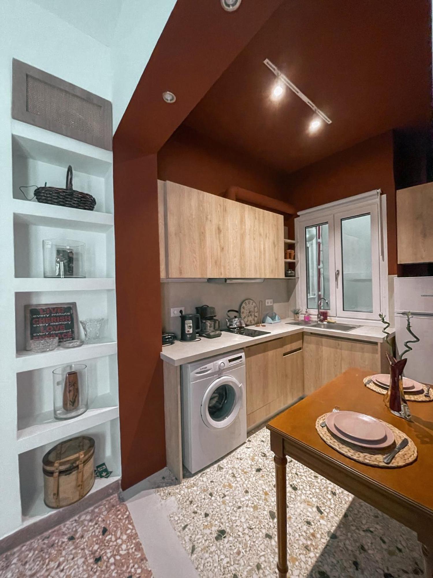 Apartment Near Metro + Port Πειραιάς Εξωτερικό φωτογραφία